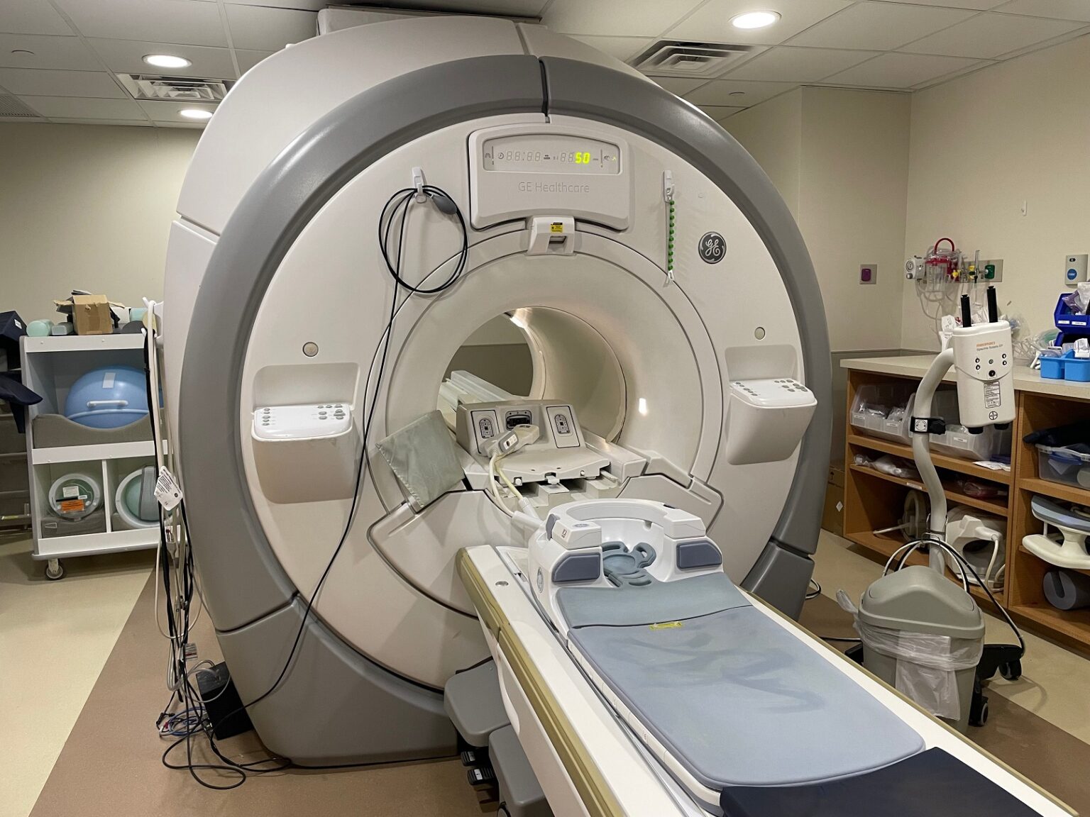 2011 GE 1.5 OPTIMA 450W MRI System PM Imaging Management